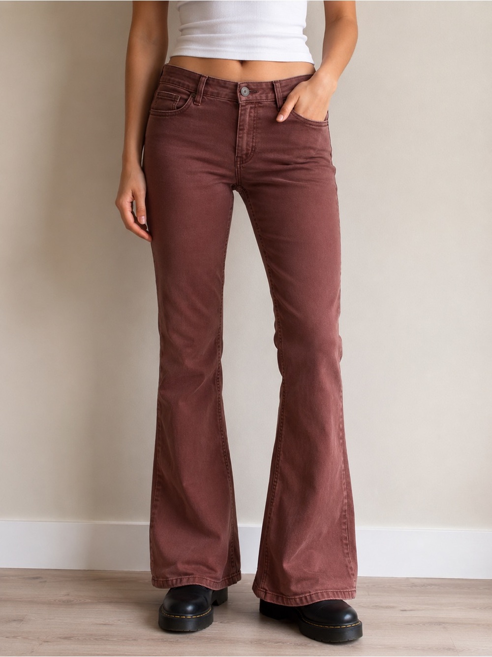 BDG Urban Outfitters Y2K Low Rise Flare Jeans Maroon Size 29